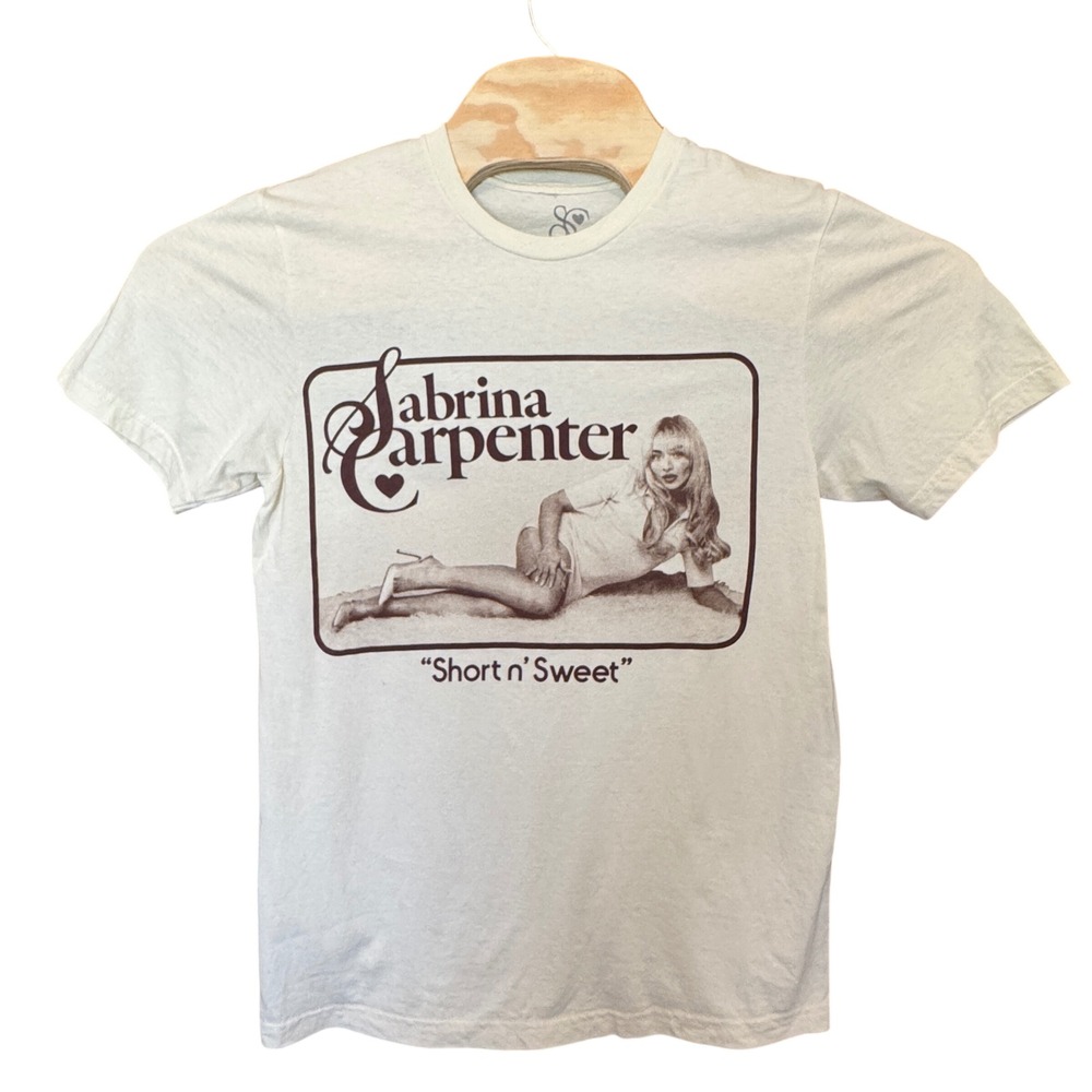 Sabrina Carpenter Short n' Sweet T-Shirt Medium Graphic Tee Cream Official Merh